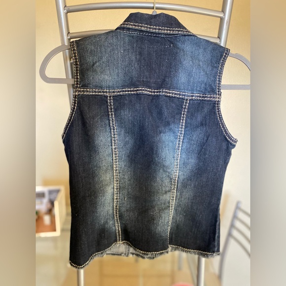 Maurice’s size small women’s Jean vest - Picture 2 of 4